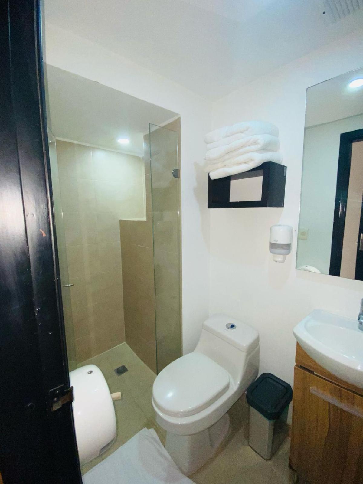 Hotel Metropolis Plaza Кали Экстерьер фото